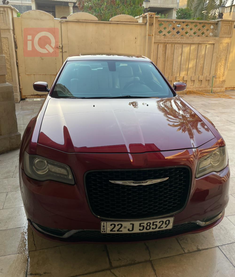 كرايسلر 300